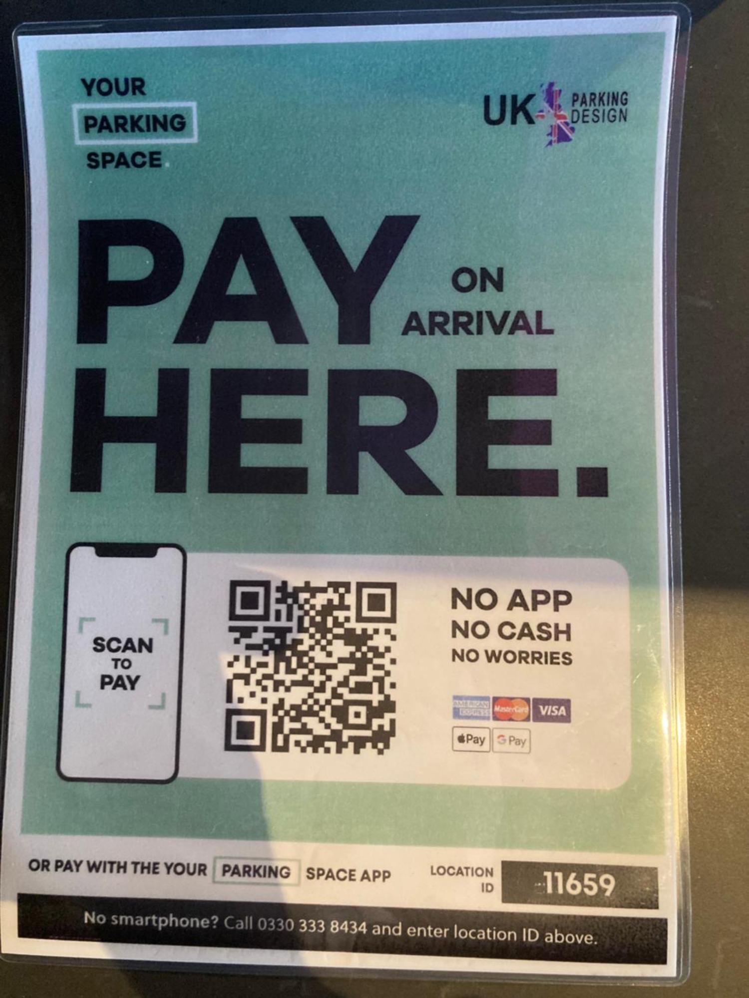 Moxy London Heathrow Airport Hotel Hounslow Ngoại thất bức ảnh